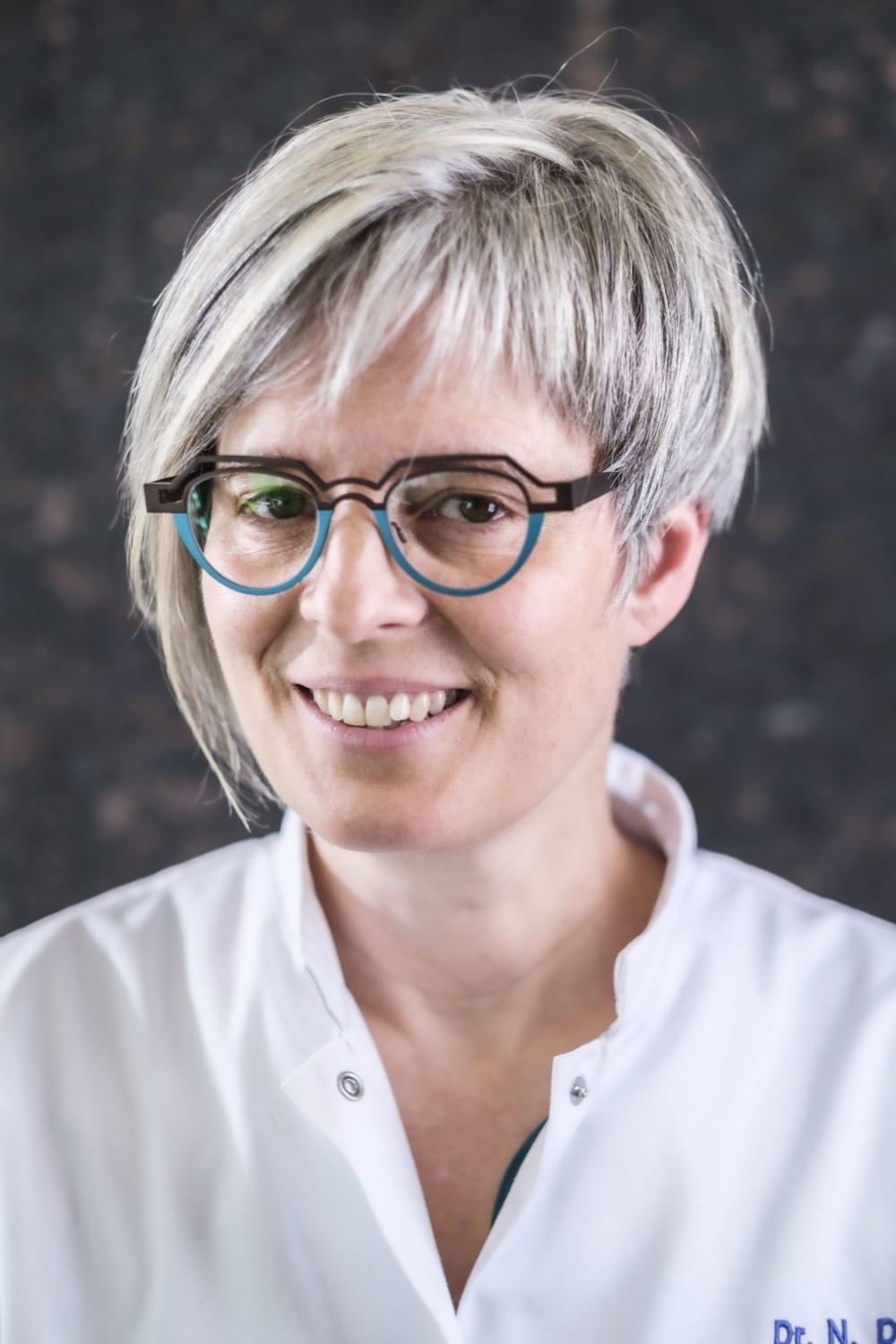Dr Nathalie Deroo